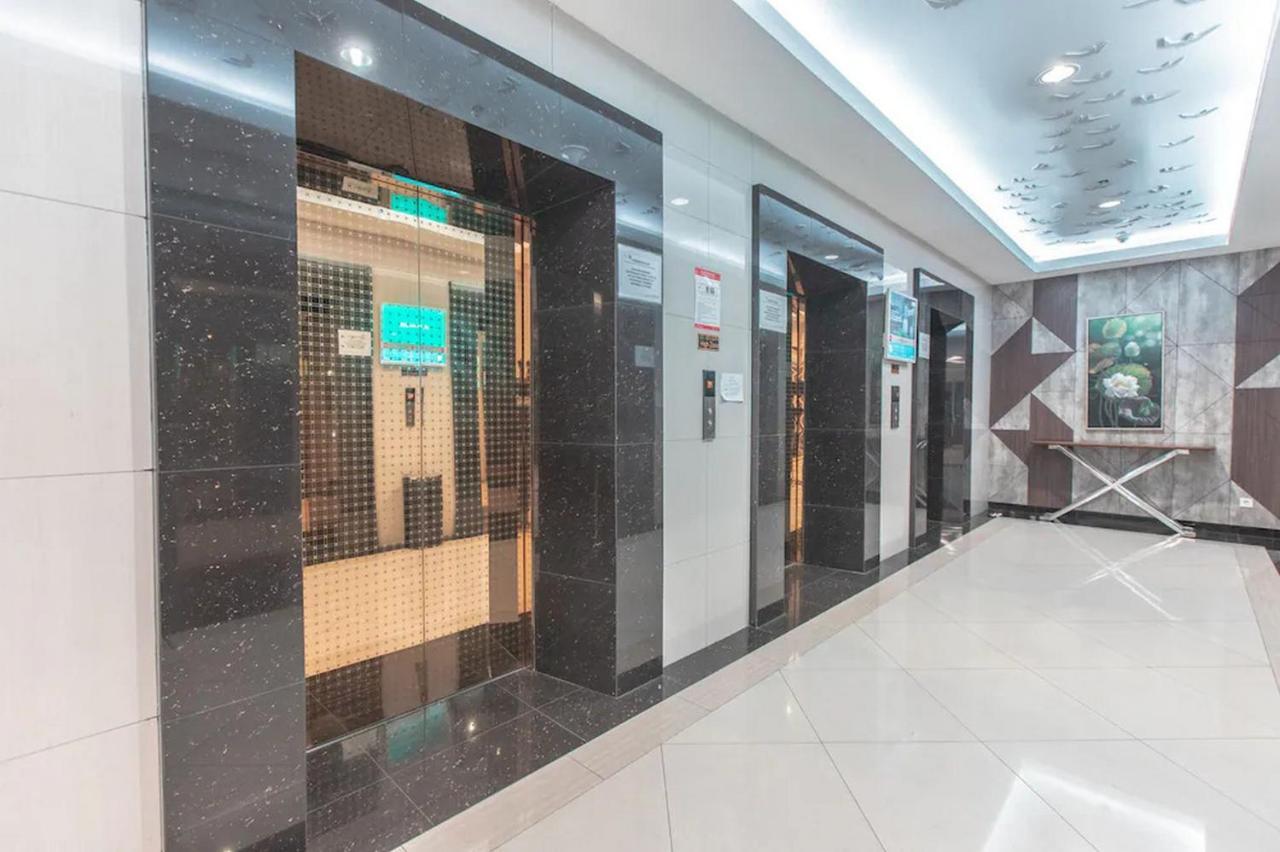 Redliving Apartemen Grand Kamala Lagoon - Pekayon Tower Barclay North Бекаси Экстерьер фото